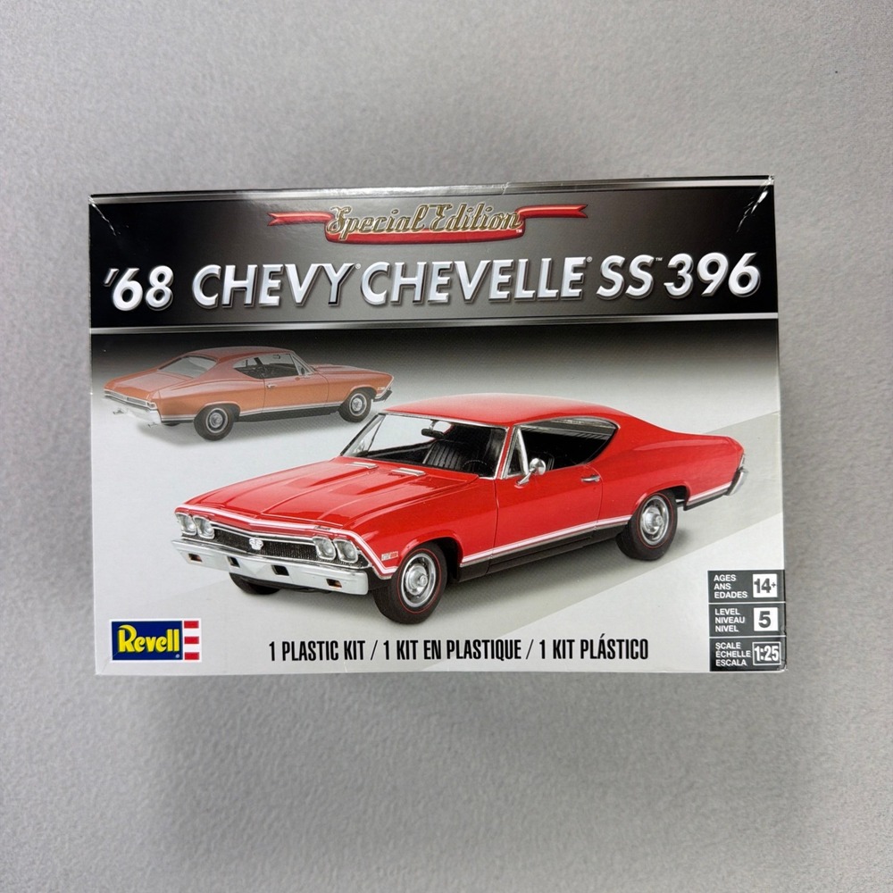 Revell Special Edition 68 Chevy Chevelle SS 396 1:25 Scale Model Kit 4445